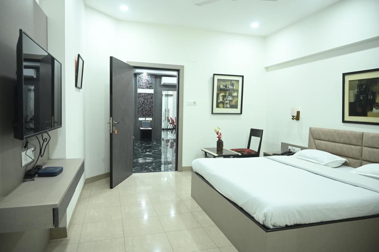 Elgin Suites Колката Екстериор снимка
